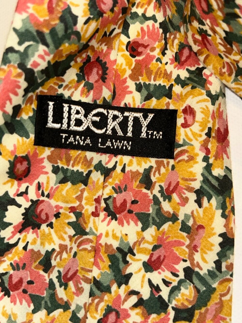 Liberty of London lot of 4 ties, floral cotton, silk woodland - Picture 8 of 10